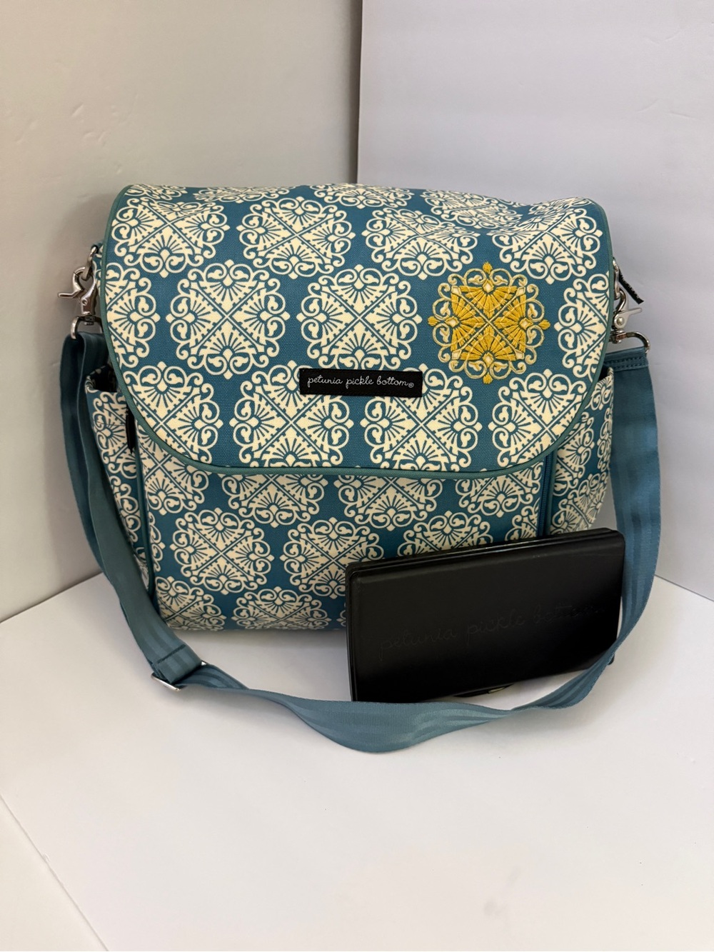 Petunia Pickle Bottom Diaper Bag Backpack Tote Teal Damask LIKE NEW
